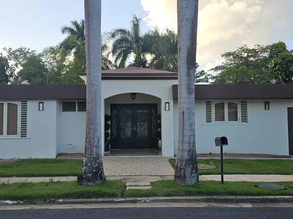 (undisclosed Address), San Juan, PR 00927