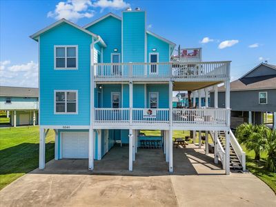 3240 Castle Dr, Crystal Beach, TX, 77650