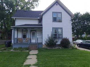 312 Randall St #1, Waukesha, WI 53188