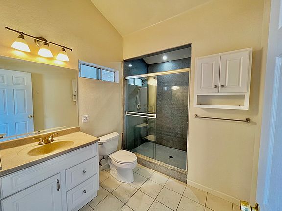 4th image of 115 N Murphy Ave #2