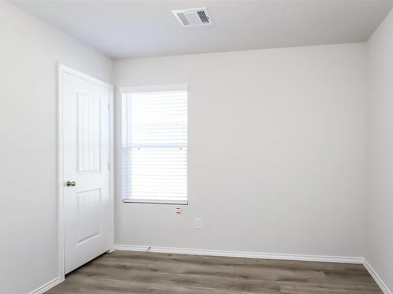17327 Cuthbert St — Photo 14