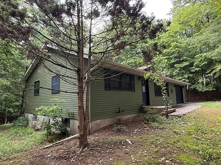 6337 Overlook Dr — Photo 3