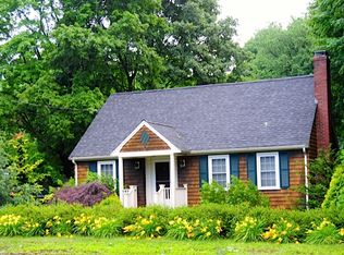 68 Hopkins St, Reading, MA 01867