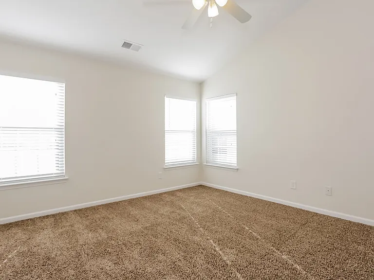 2722 Forest Grove Ct — Photo 10