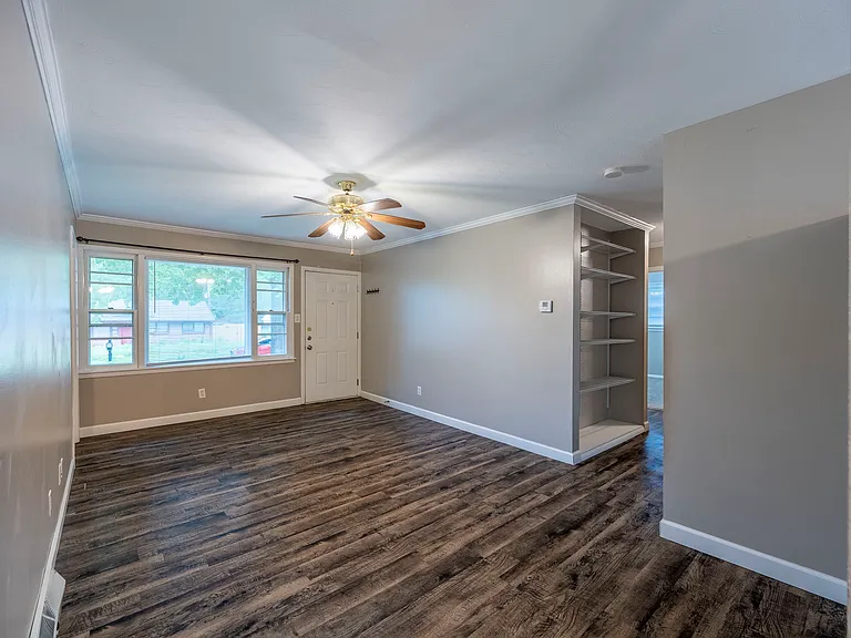 2417 Hobbs Dr — Photo 6