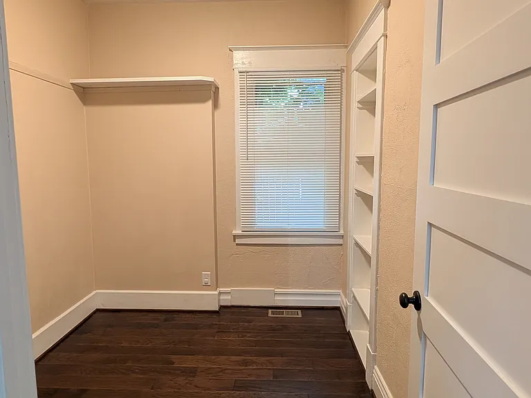 4117 S Grand Blvd — Photo 19
