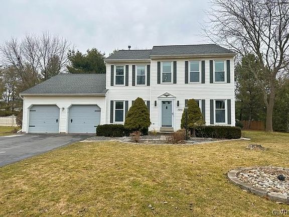 2nd image of 4642 Lenox Dr