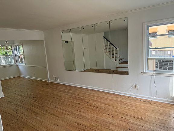 4th image of 15261 11th Ave