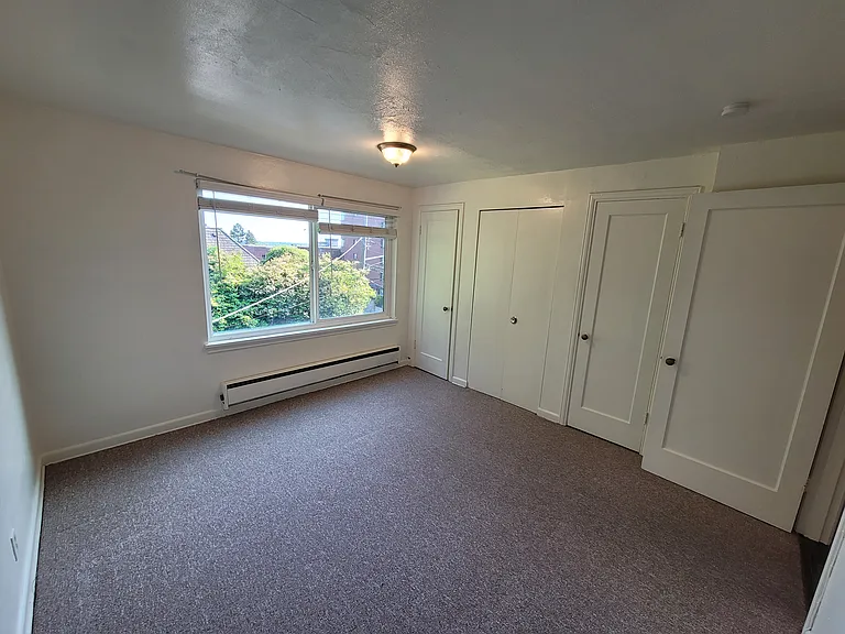 1400 Queen Anne Ave N #202 — Photo 6