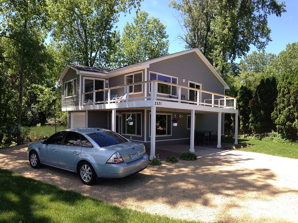 2nd image of 2521 Edgerton St