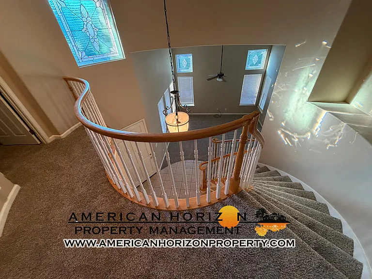 424 Crescent Dr — Photo 16
