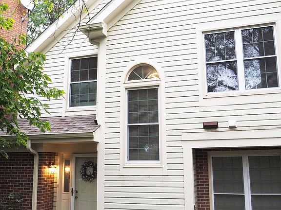 2nd image of 1893 W White Oak St