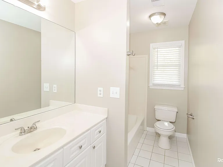 1912 Valewood Cir — Photo 10
