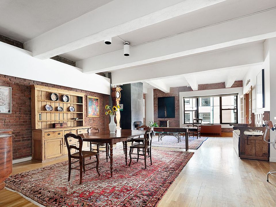1st image of 380 W 12th St APT 5A