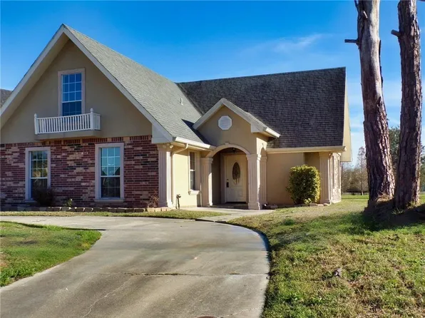 13041 Ashland Dr, New Orleans, LA 70128