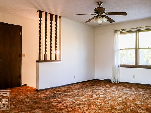4th image of 110 Valley St