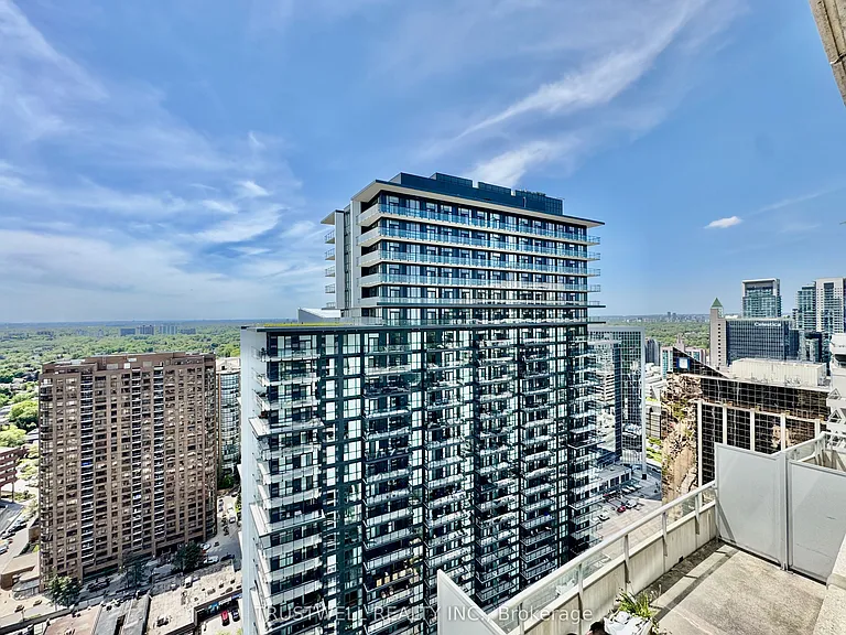 18 Spring Garden Ave #Penthouse 107 — Photo 16