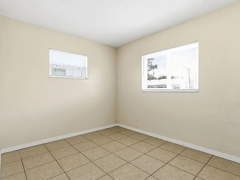 1799 Russell St S #3 — Photo 16