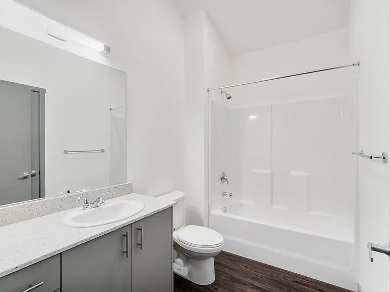 3 Bedroom Vaulted Ceilings