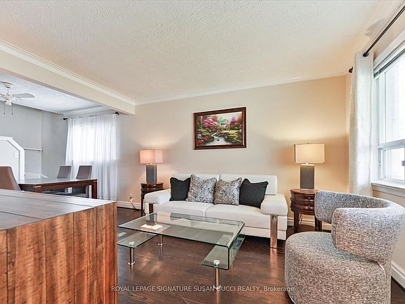 4th image of 292 Glebemount Ave