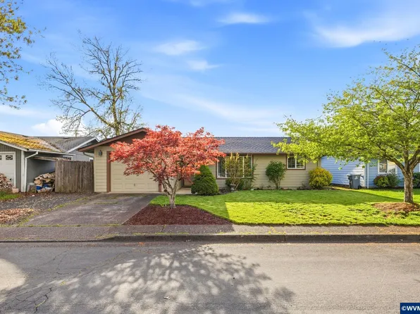 2880 SE Aldrin Pl, Corvallis, OR 97333