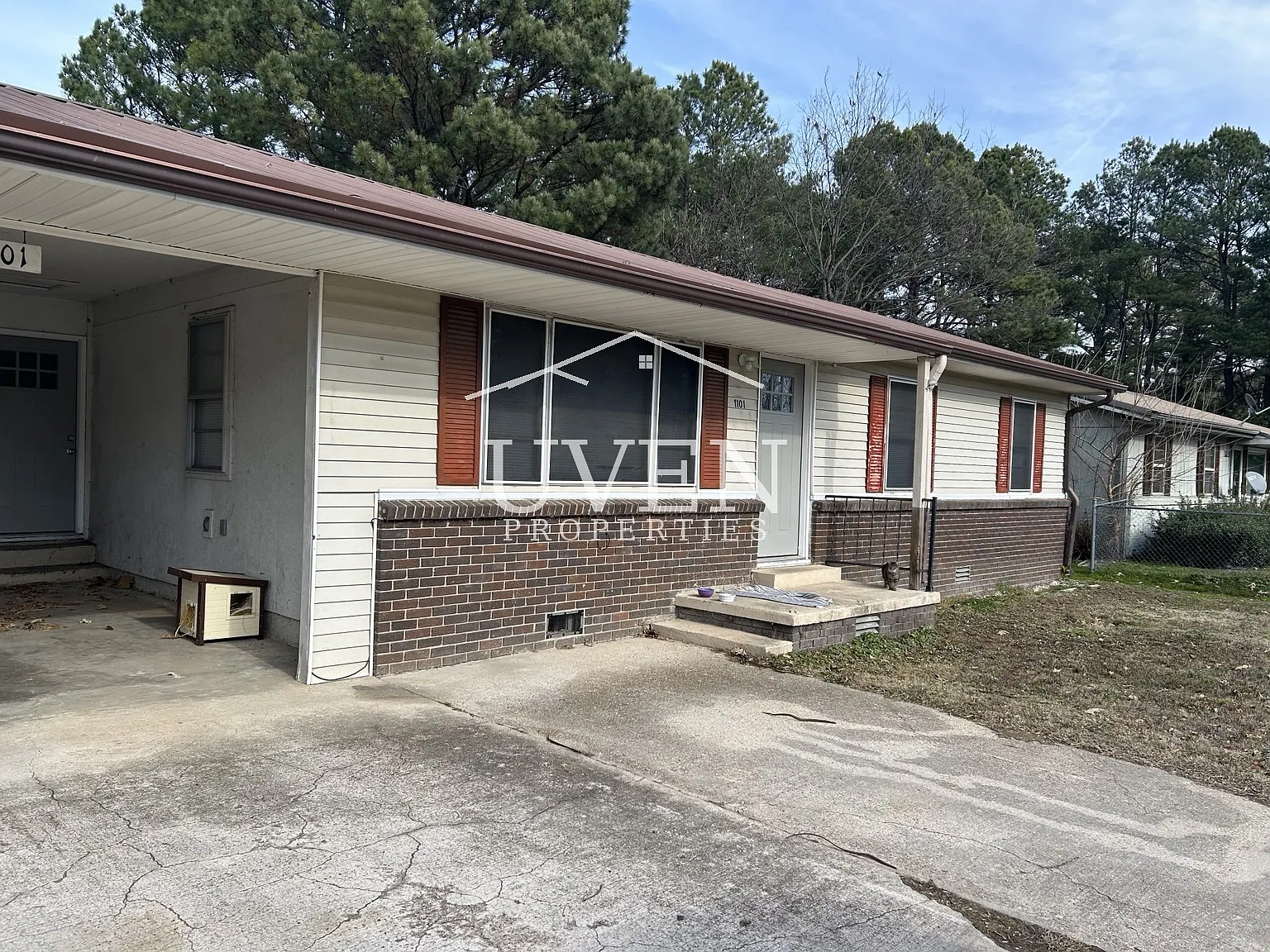3 bed, 1152 sqft, $975 — Photo 1