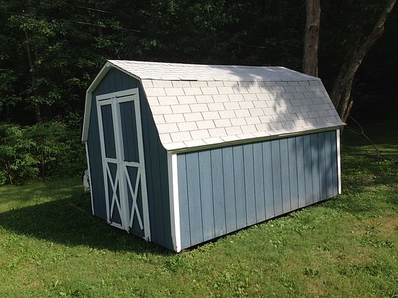 Additional storage in shed.