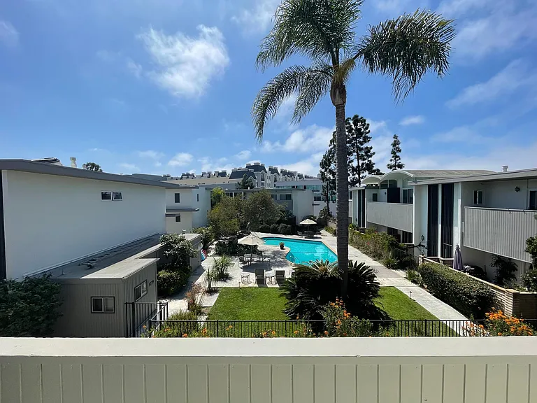 4723 S La Villa Marina #D — Photo 20