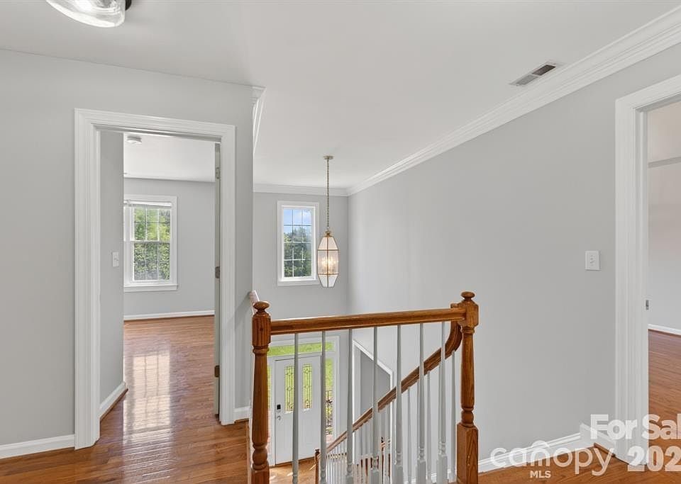 1st image of 11005 Chilcomb Ct