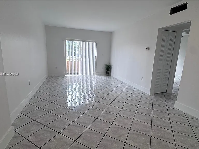 6090 W Flagler St #107 — Photo 27
