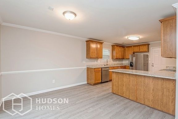 4th image of 2925 Westbury Ct