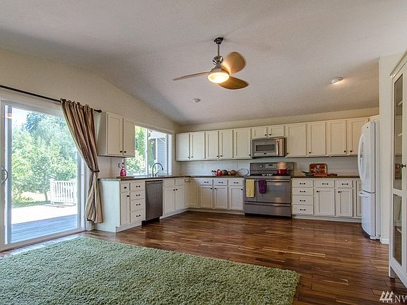 5th image of 5869 Capt Vancouver Dr
