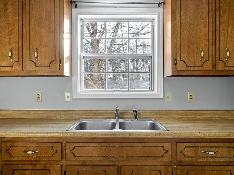 418 Donna Dr — Photo 10