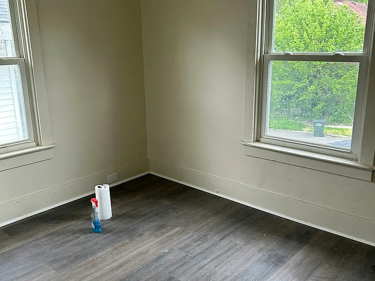 844 Saint Agnes Ave — Photo 24