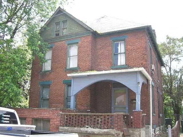 1st image of 115-117 S Grubb St