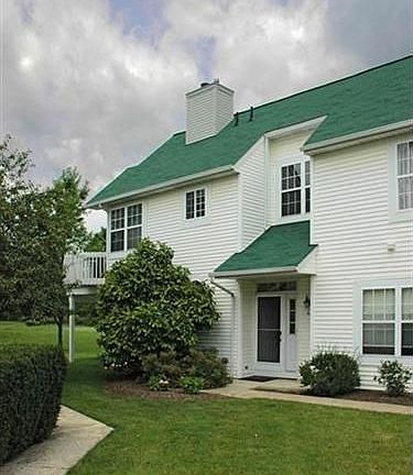 3rd image of 405 Vista Cir #20C