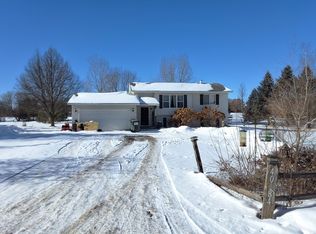 40084 Harvester Ave, North Branch, MN 55056