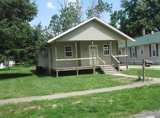 815 Adams St, Gillespie, IL 62033