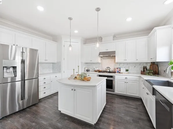 4726 S Spago Dr, Dublin, CA 94568