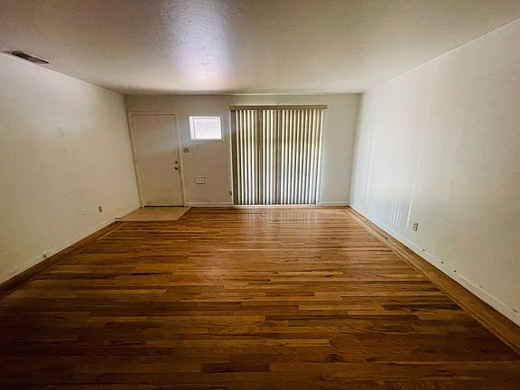 3rd image of 6011 Sandlin Way
