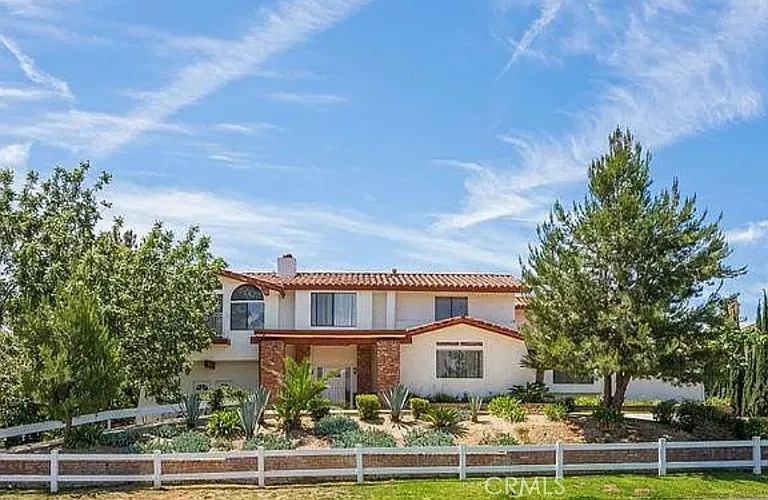 2260 Indian Creek Rd — Photo 1
