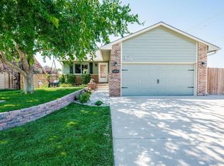 13715 W Autumn Ridge St, Wichita, KS 67235