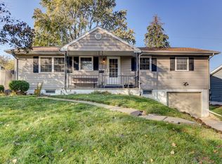 2306 S 123rd St, Omaha, NE 68144