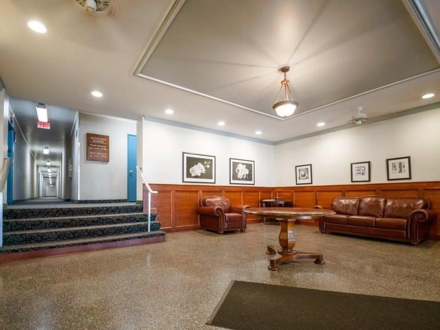 2 bed, 808 sqft, $2,750 — Photo 3