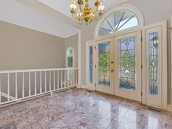 5th image of 6920 Oak Brook Way