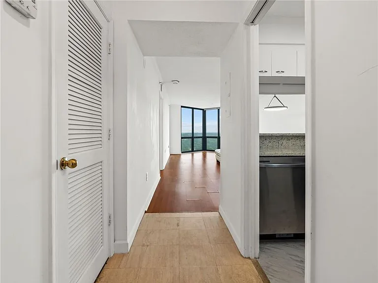 2870 Pharr Court South NW #NW-2602-2602 — Photo 14
