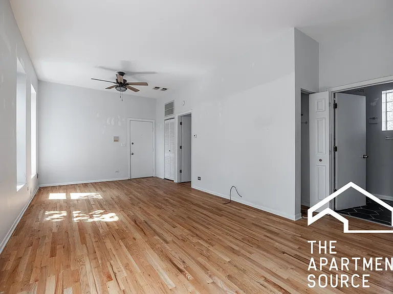 2732 W Chicago Ave #1R — Photo 7