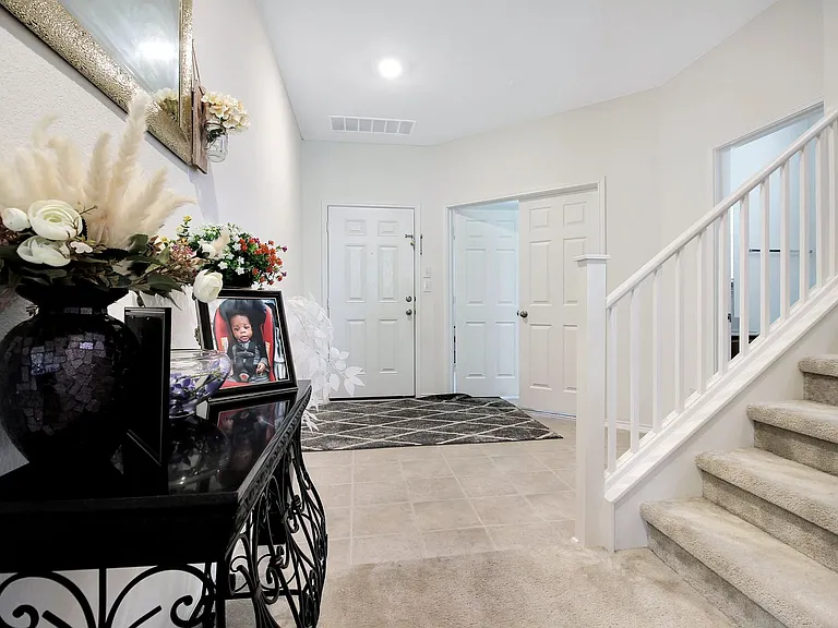 668 Bailey Park Dr — Photo 4