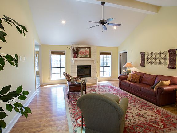 3rd image of 3701 Eastshire Ct