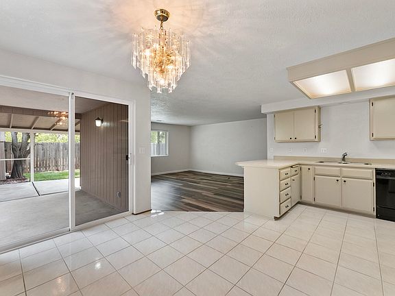5th image of 2740 Brae Dr